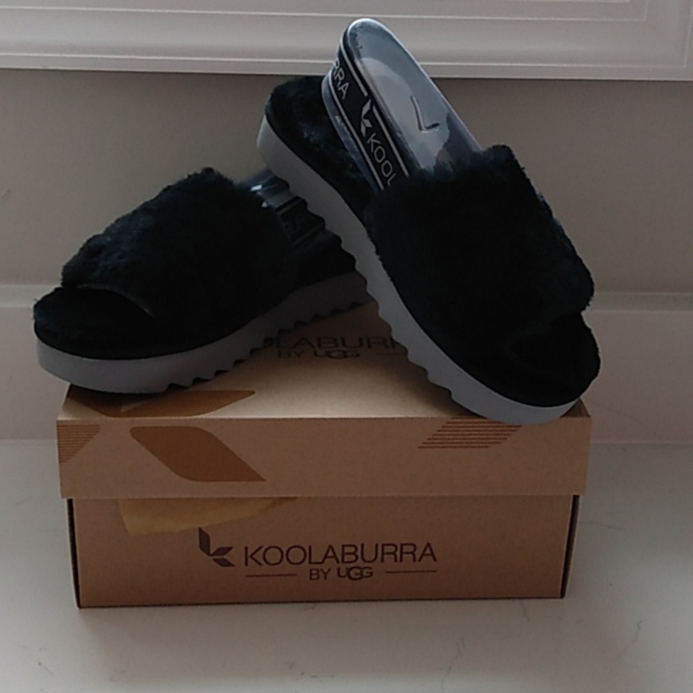 Koolaburra by UGG Sandal Slippers